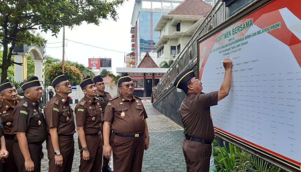 Kejati Jateng Menandatangani Komitmen Bersama Menuju  WBK, dan WBBM