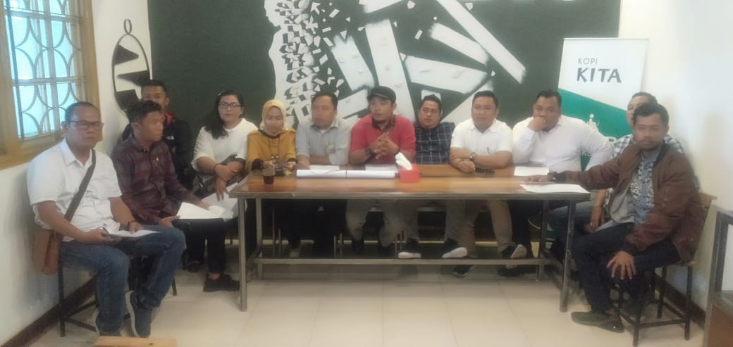 FPAMMP mempertanyakan Tanah labi- labi di kelurahan Alang-alang lebar Meminta Walikota membuat tim dan meminta camat di Pecat
