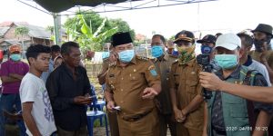 Rumah Roboh di Desa Sentu, Bupati Ogan Ilir Beri Bantuan