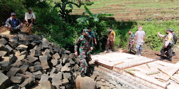 Ingin Ciptakan Karya Berkualitas di TMMD Petahunan