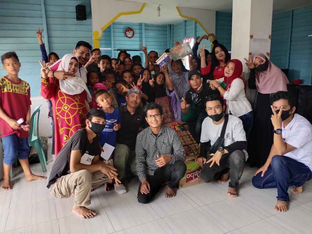 Peringati HUT RI Ke-75, Komunitas LOEKITA Pekanbaru Giat Sosial Sambangi Anak Panti