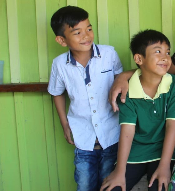 PASCA TMMD REG KE 108 KODIM 1203/KTP ANAK ANAK MENGHARAP KEDATANGAN ANGGOTA SATGAS