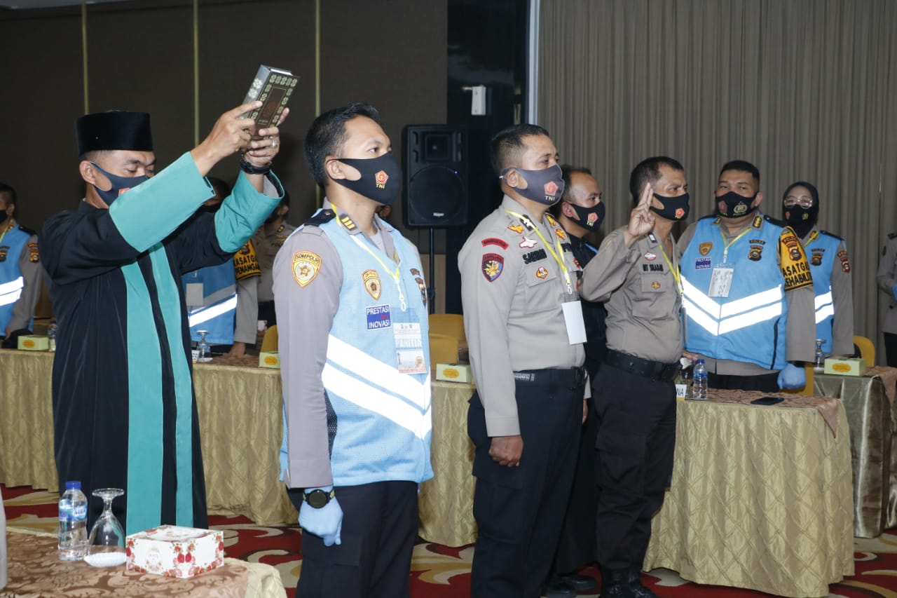 137 Peserta Seleksi Dan Panitia PAG T.A 2020 Polda Sumsel Di Sumpah