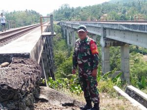 Minim di Medsos, Publikasi TMMD Reguler Brebes Angkat Potensi Wisata Jembatan KA Kali Belang