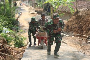 MEDAN BERAT TAK HALANGI SATGAS TMMD KODIM PURWOREJO KERJAKAN SASARAN FISIK