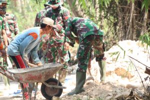 Gotong Royong Pemicu Keberhasilan TMMD Gotong Royong Pemicu Keberhasilan TMMD