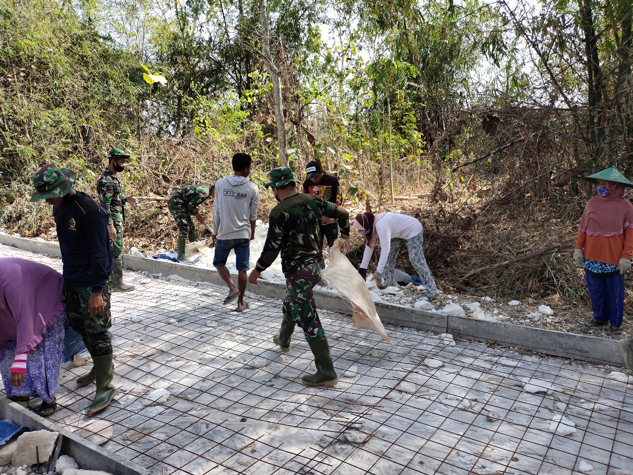 Kebersamaan dan Kekeluargaan Selalu Ada di TMMD 109