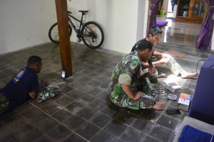 Cara Ampuh Satgas TMMD Kodim 0812 lamongan Lepas Penat di kala istirahat