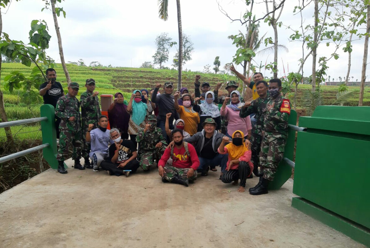 Ciptakan Kenangan Sebelum Di tinggal Prajurit TNI Untuk Kembali Bertugas