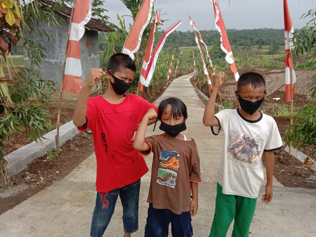 Jalan Bakti Juang Jadi Penyemangat Anak-Anak Dalam Kenangan Bersama TNI