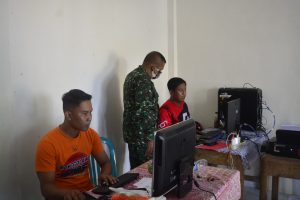 Bulan Beraktivitas Demi kemajuan TMMD. Ini yang di emban Tim Media dari Kodim 0812 Lamongan Bulan Beraktivitas Demi kemajuan TMMD. Ini yang di emban Tim Media dari Kodim 0812 Lamongan