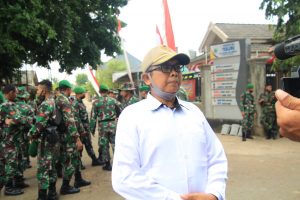 Pak Humaidi Kagum Dengan Semua Hasil Kerja TNI dalam TMMD 109 di Desa Kami. Tebluru Pak Humaidi Kagum Dengan Semua Hasil Kerja TNI dalam TMMD 109 di Desa Kami. Tebluru
