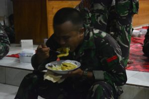 Pratu Kholil. Sayap Ayam Opor yang Lezat buatan bu marning Buat Saya Lahab Pratu Kholil. Sayap Ayam Opor yang Lezat buatan bu marning Buat Saya Lahab