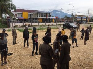 Meresahkan Warga, 13 Anak Punk Diamankan Dan Dibina Satpol PP Payakumbuh