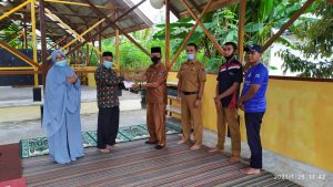 Disnakerin Payakumbuh Bantu Yayasan Cahaya Islam Yang Alami Musibah Kebakaran