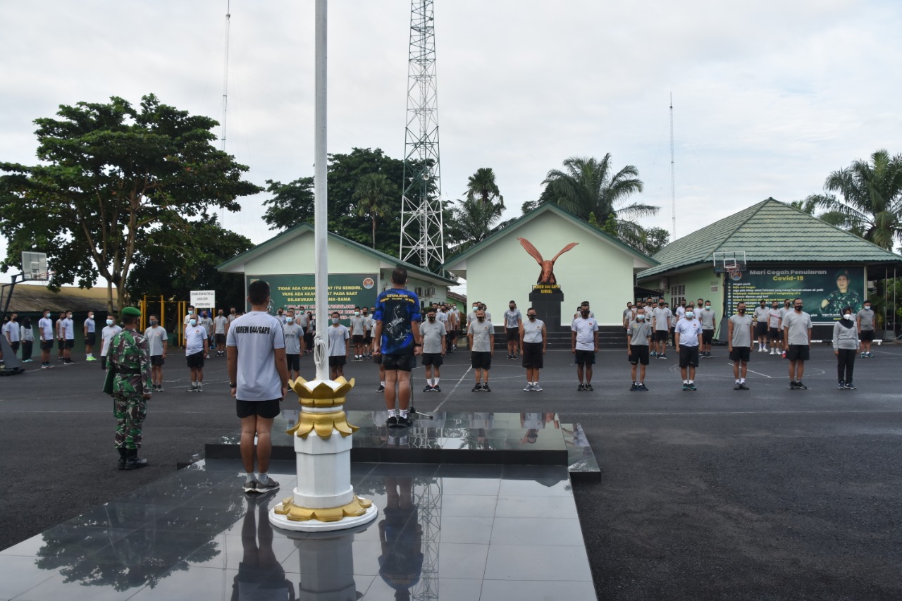 Apel Pertama Di Tahun 2021, Danrem Beri Arahan Kepada Prajurit Dan PNS Korem 044.GAPO