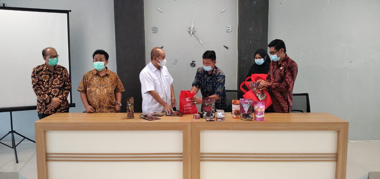 Sentra IKM Randang Payakumbuh Diapresiasi Sekretaris Menteri Koperasi Dan UMKM