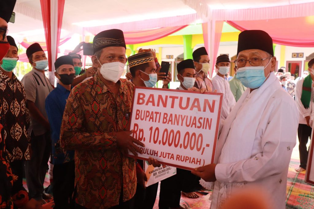 Bupati Banyuasin Menggelar Safari Ramadhan dan Tarawih Keliling
