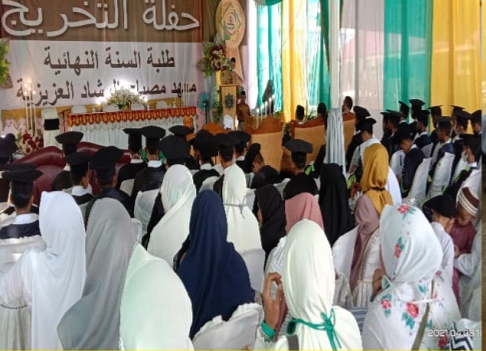 Bupati Berterima Kasih Pada Dayah/Yayasan Misbahur Rasyad Al-Aziziyah di Desa Benua Raja Kec.Rantau Sebanyak 32 Santri Di Wisuda.