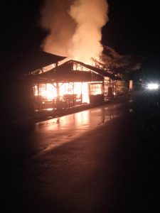 Warung Kopi Terbakar Akibat Arus Pendek Listrik Terjadi Di Kecamatan Kejuruan Muda Aceh Tamiang Warung Kopi Terbakar Akibat Arus Pendek Listrik Terjadi Di Kecamatan Kejuruan Muda Aceh Tamiang