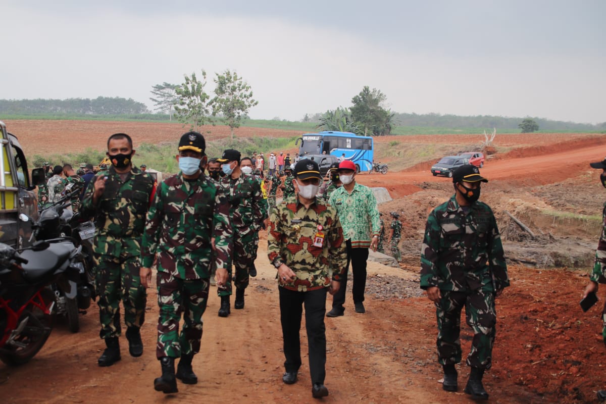 Irjenad Kunjungi TMMD Ke-111 Kodim 0412/LU