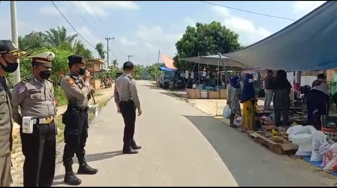 Sesuai Intruksi Mendagri Nomor 32 Tahun 2019, Polsek Pangkalan Kuras Penling ke Pasar