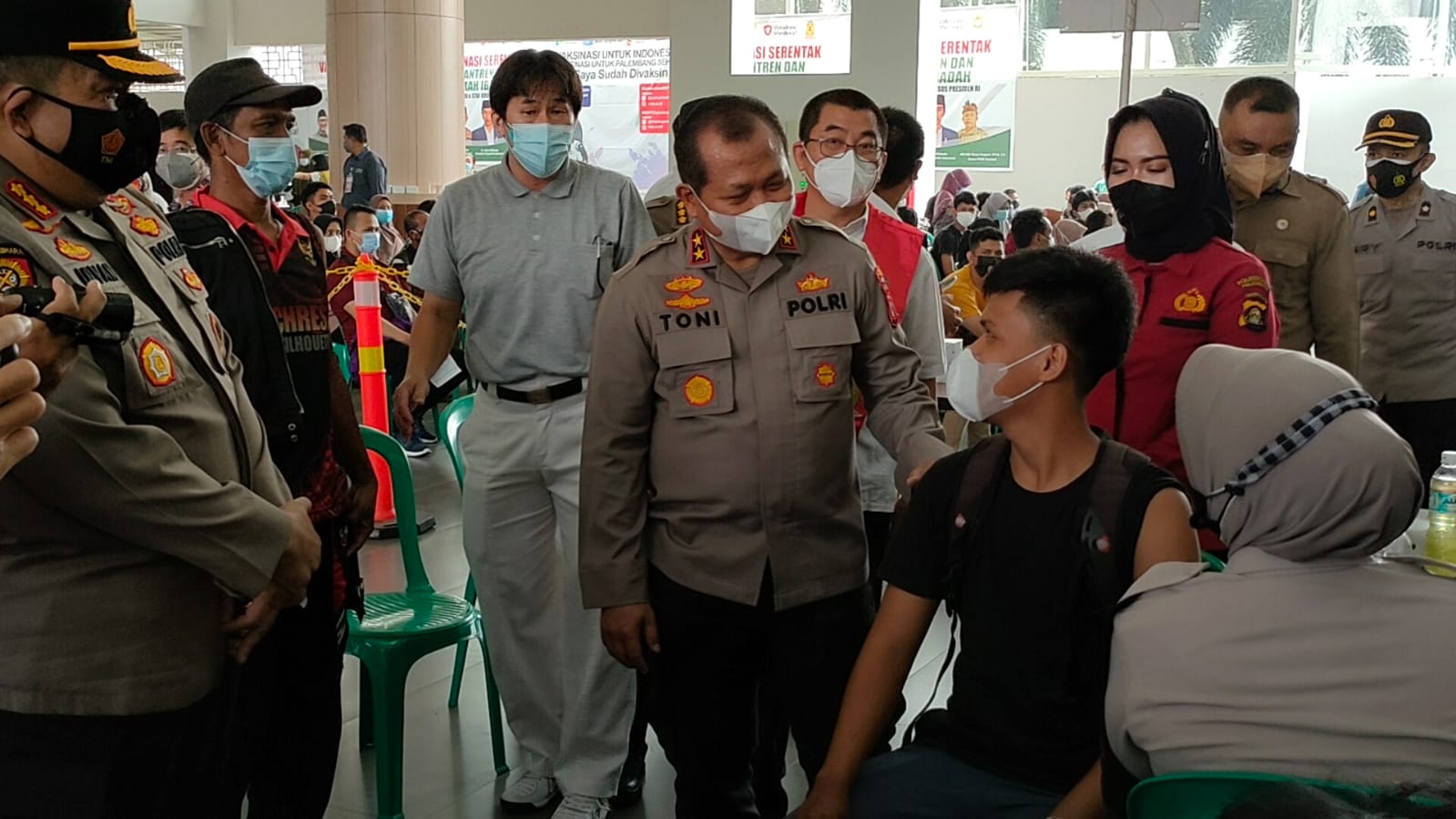 Kapolda Sumsel Pantau Langsung Vaksinasi Merdeka di Sekolah Kusuma Bangsa