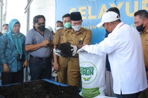 Walikota Palembang Kunjungi TPS 3R Selayur Jaya Walikota Palembang Kunjungi TPS 3R Selayur Jaya