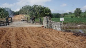 Pembukaan Ruas Jalan Kampung Gunung Tapa Ilir Sudah Bisa Dilalui Kendaraan Roda Dua Pembukaan Ruas Jalan Kampung Gunung Tapa Ilir Sudah Bisa Dilalui Kendaraan Roda Dua