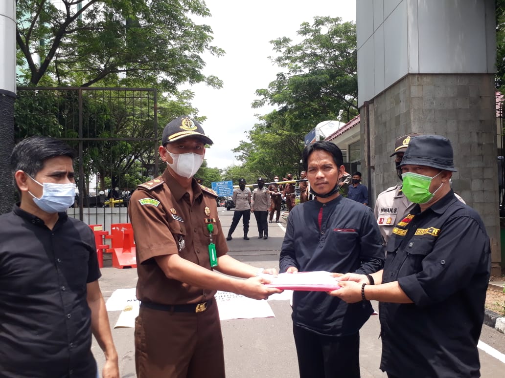 Kejati Sumsel Didesak Usut Tuntas Dugaan Korupsi di PDAM Lematang Lahat