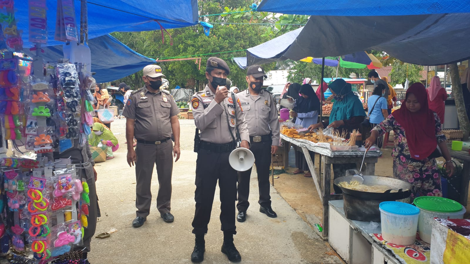 Polsek Pangkalan Kuras Operasi Yustisi Prokes Antisipasi COVID-19