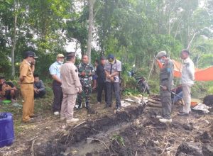 Tambang Batu Akik di OKU Selatan Dengan Omset Miliaran Rupiah Diduga Tak Kantongi Izin Tambang Batu Akik di OKU Selatan Dengan Omset Miliaran Rupiah Diduga Tak Kantongi Izin