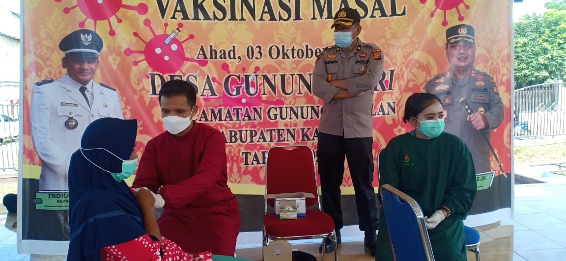 Polres Kampar Bersama RS Pelita Gelar Vaksinasi Didaerah Terpencil Desa Gunung Sari