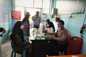 Dinas LH Bekerjasama Dengan Dinkes Serta Polres Payakumbuh mengadakan Gebyar Vaksinasi