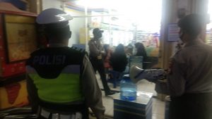 Polsek Pangkalan Kuras Operasi Yustisi Prokes di Dua Tempat