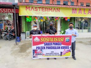Polsek Pangkalan Kuras Sosialisasi Saberpungli ke Petugas Parkir