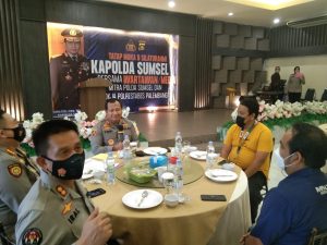 Silaturahmi dengan Awak Media, Kapolda Minta Wartawan Dukung Tugas Polri Silaturahmi dengan Awak Media, Kapolda Minta Wartawan Dukung Tugas Polri