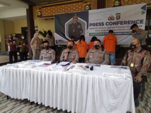Bayi Dijual Rp 7 Juta, Kepada Pasutri yang Tidak Memiliki Keturunan Bayi Dijual Rp 7 Juta, Kepada Pasutri yang Tidak Memiliki Keturunan