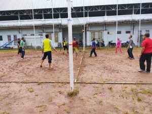 Jaga Imun Saat Pandemi Satgas TMMD Ajak Warga Berolahraga Jaga Imun Saat Pandemi Satgas TMMD Ajak Warga Berolahraga