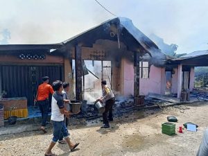 Dua Unit Rumah Permanen Hangus di Lalap si Jago Merah di Rumbio