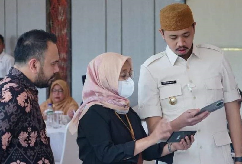 PEMKO BUKITTINGGI SEDIAKAN APLIKASI  TINGKAT KEPUASAN KINERA PEMERINTAH