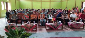 Polsek Pangkalan Lesung Kawal Bakti Sosial di Desa Mulya Subur
