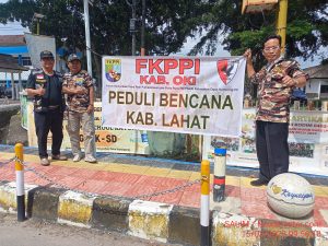Ketua KB FKPPI 0602 OKI H. Taufik Hasdipa Lakukan Penggalangan Dana Peduli Bencana Lahat diampingi Pengurus dan Anggota
