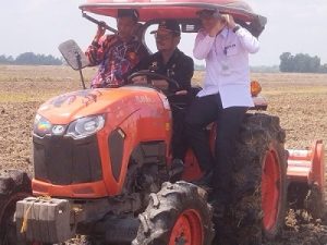 Menteri Pertanian RI, Gubernur Sumsel Dan Dinas Pertanian Dan TPH Sumsel Sampaikan Ini Terkait Persiapan Jelang Cuaca Ekstrem Menteri Pertanian RI, Gubernur Sumsel Dan Dinas Pertanian Dan TPH Sumsel Sampaikan Ini Terkait Persiapan Jelang Cuaca Ekstrem
