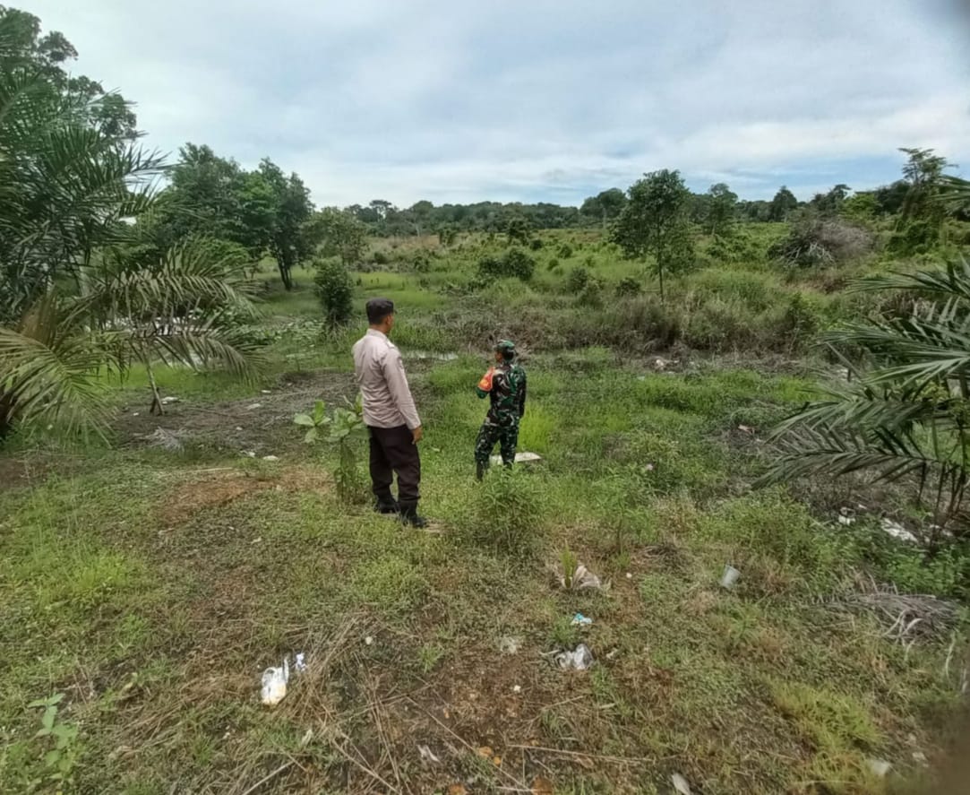 Polsek Langgam Bersama Koramil 09 Patroli Karhutlah