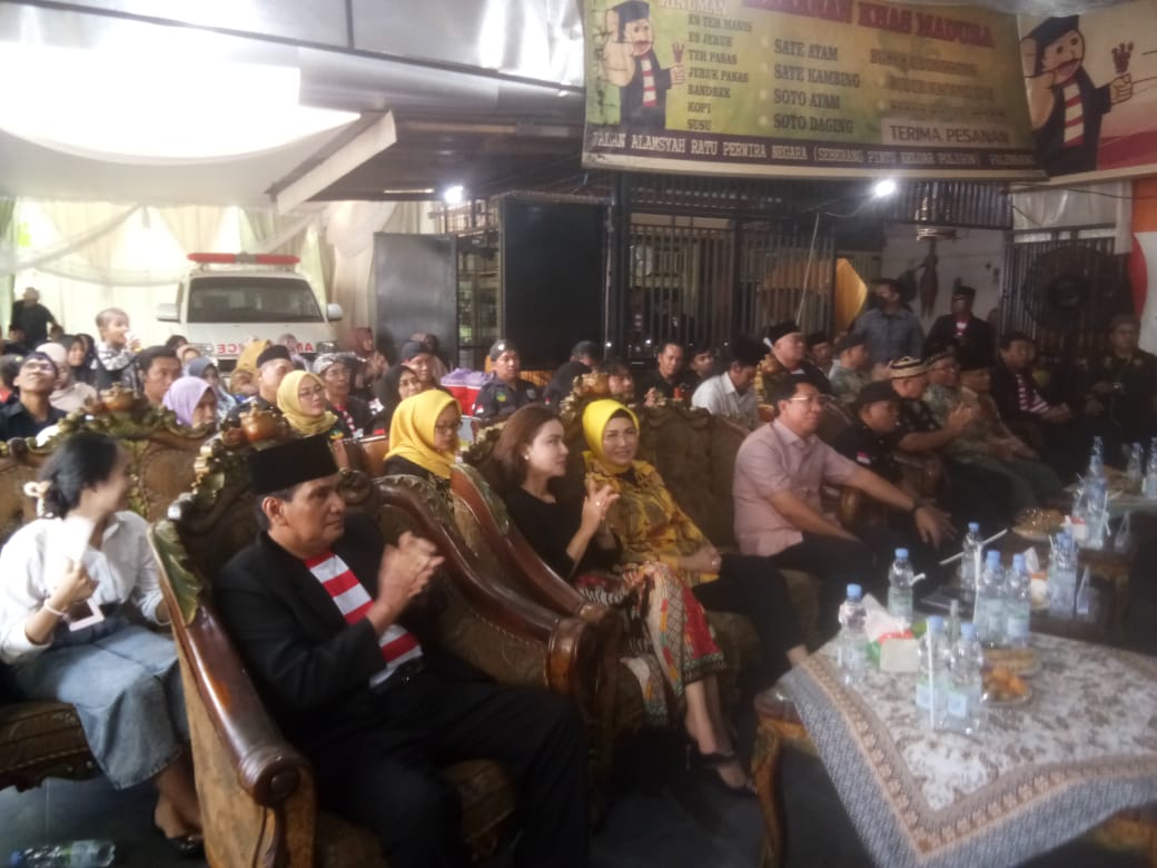 PJ Gubernur Sumsel Melalui Asisten II Menyerahkan 1 Unit Kendaraan Ambulance, Ini Beberapa Hal Disampaikan