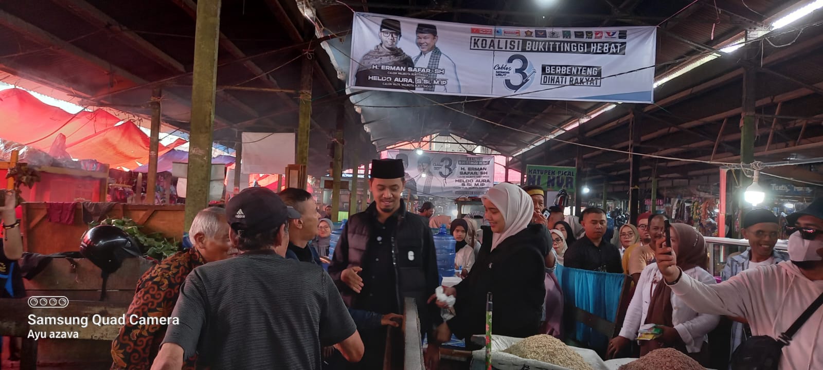 Cawako Nomor Urut 3 Blusukan Ke Pasar Bawah dan Pasar Lereng Bukittinggi 