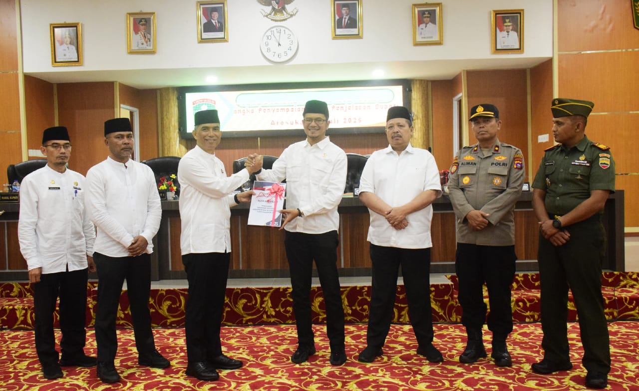 Pemerintah kabupaten Solok Hadiri Rapat Paripurna DPRD Terkait Penyampaian Nota Penjelasan Bupati Solok Terhadap Ranperda Perubahan Tahun Anggaran 2025