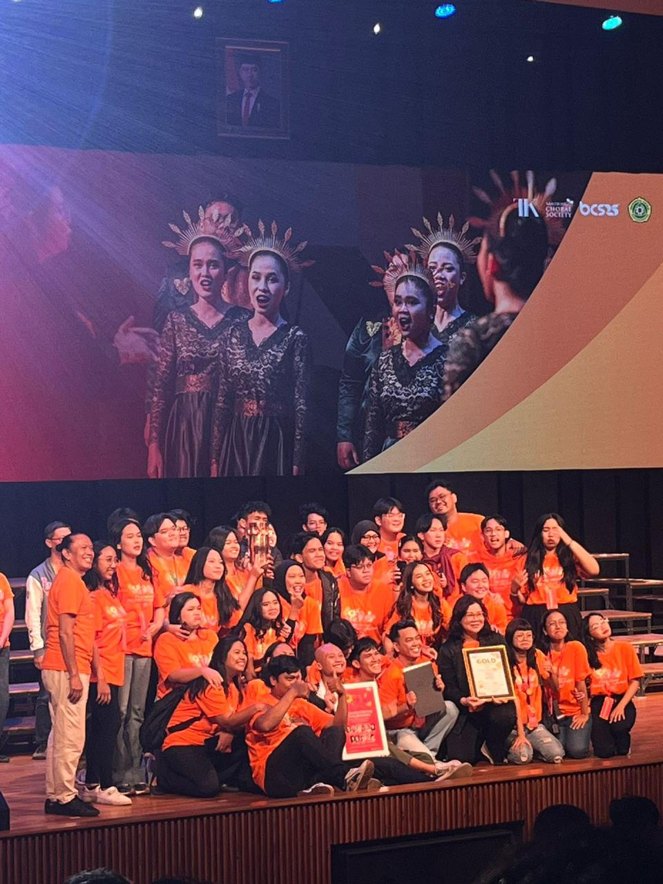 Colours Choir Raih The Winner of Mixed Choir Category dan Dua Medali Emas di 5th International Bandung Choral Festival 2025