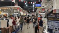 Keseruan Lomba 17-an Tak Lagi Hanya di Lingkungan, Kini Juga Hadir Saat Berbelanja Keseruan Lomba 17-an Tak Lagi Hanya di Lingkungan, Kini Juga Hadir Saat Berbelanja